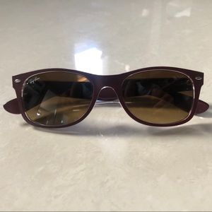 Like New Ray-Ban New Wayfarer Sunglasses